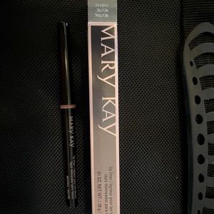 Mary Kay Neutral Lip Liner